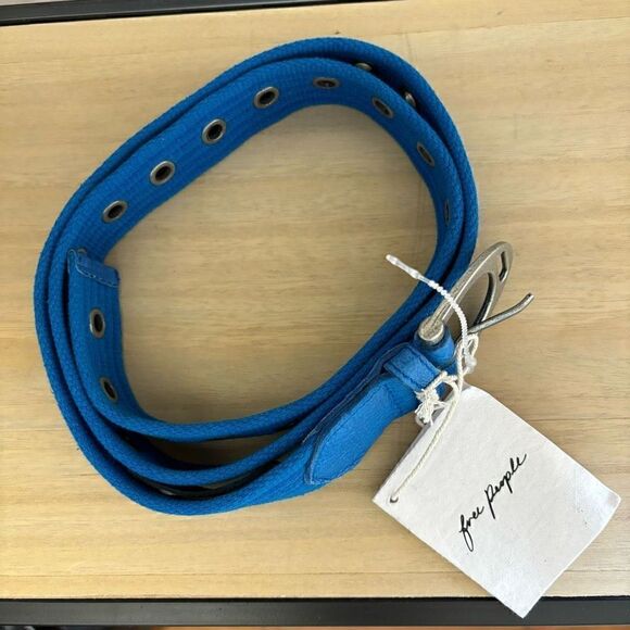 Free people Avril grommet leather woven belt cobalt blue S/M new main image 9